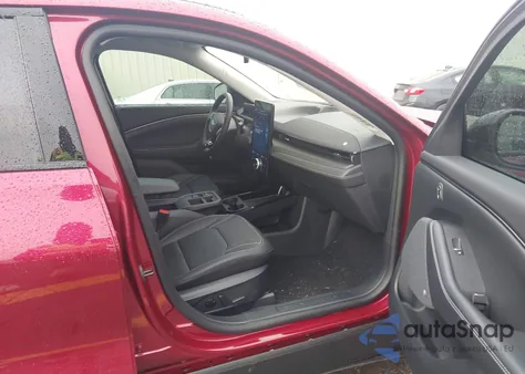 2025 Ford Mustang Mach-E Premium z USA, uszkodzony, nr VIN 3FMTK3SU3SMA44255